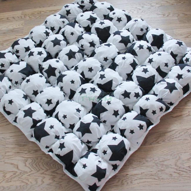 Коврик Бомбон для большого вигвама Black Stars, Арт. vv020440